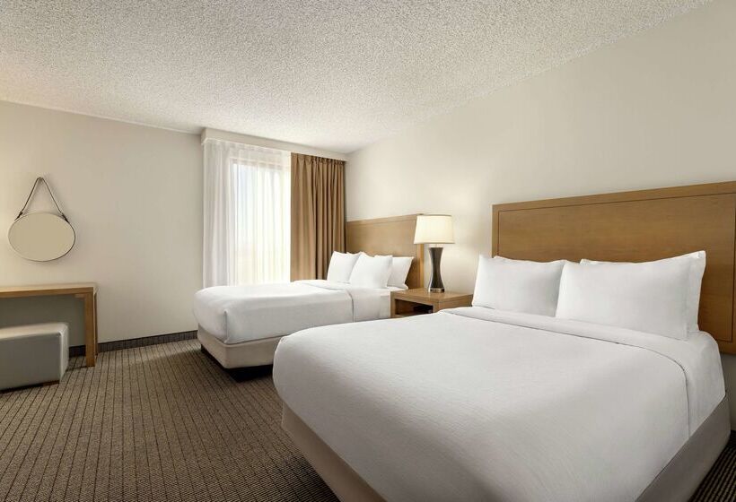 Отель Embassy Suites By Hilton Denver International Airport