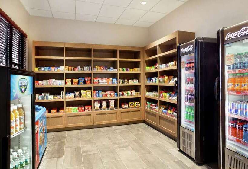 Отель Embassy Suites By Hilton Denver International Airport