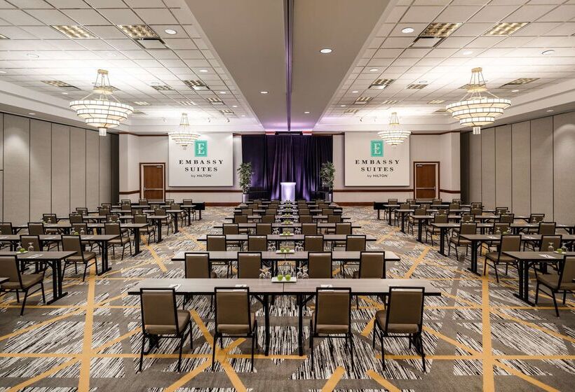 هتل Embassy Suites By Hilton Portland Airport