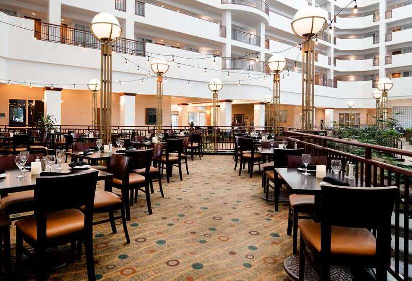 هتل Embassy Suites By Hilton Portland Airport