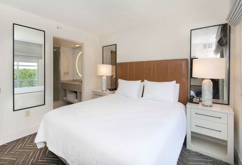 ホテル Embassy Suites By Hilton Raleigh Durham Airport Brier Creek