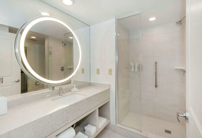 ホテル Embassy Suites By Hilton Raleigh Durham Airport Brier Creek