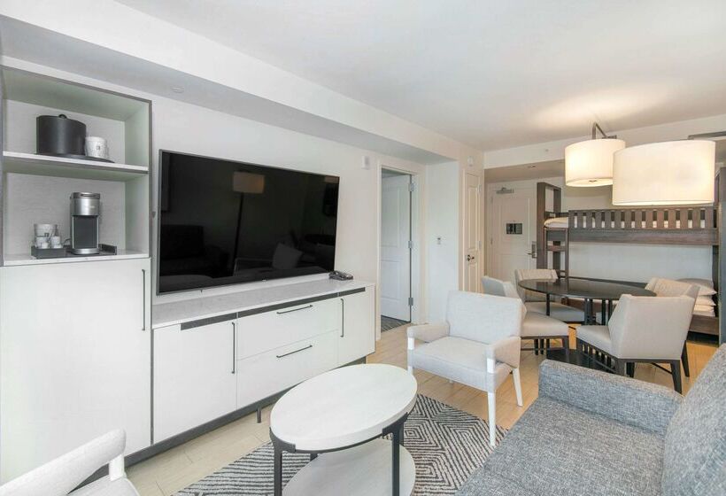 ホテル Embassy Suites By Hilton Raleigh Durham Airport Brier Creek