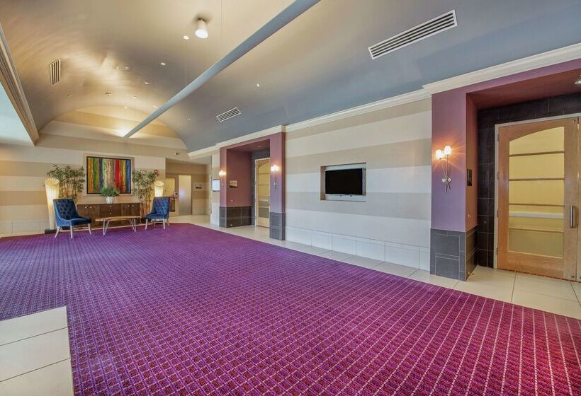 ホテル Embassy Suites By Hilton Raleigh Durham Airport Brier Creek