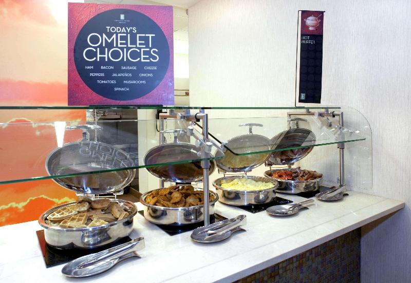 ホテル Embassy Suites By Hilton Raleigh Durham Airport Brier Creek