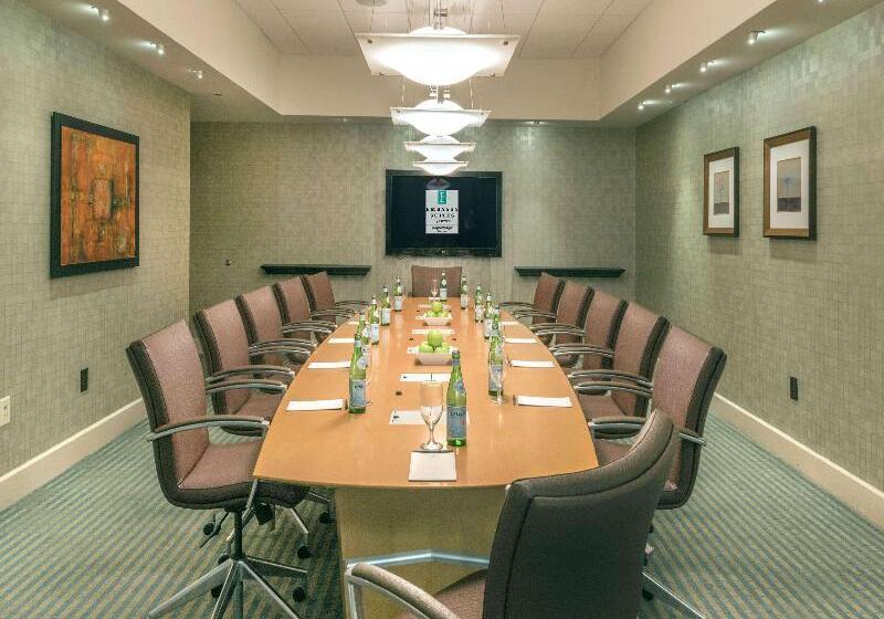 ホテル Embassy Suites By Hilton Raleigh Durham Airport Brier Creek