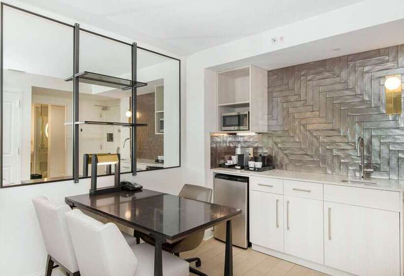 ホテル Embassy Suites By Hilton Raleigh Durham Airport Brier Creek