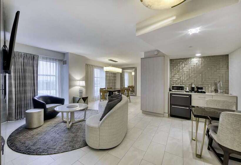 ホテル Embassy Suites By Hilton Raleigh Durham Airport Brier Creek