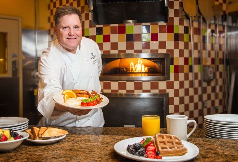 فندق Embassy Suites By Hilton Sacramento Riverfront Promenade