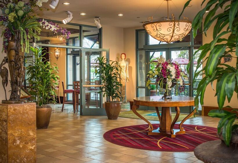 فندق Embassy Suites By Hilton Sacramento Riverfront Promenade