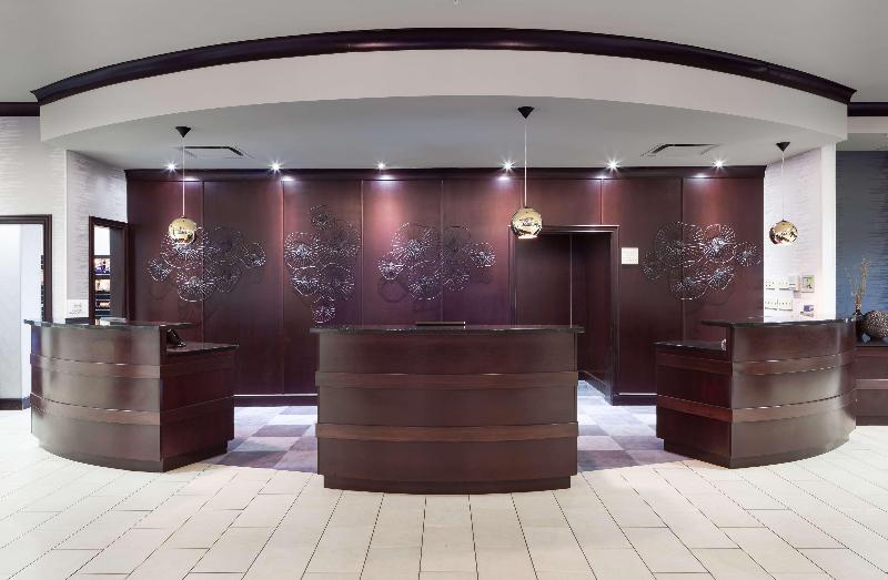 Отель Embassy Suites By Hilton Tampa Brandon