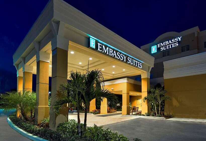 Отель Embassy Suites By Hilton Tampa Brandon