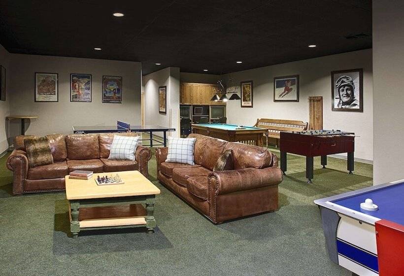 فندق Fairmont Heritage Place, Franz Klammer Lodge