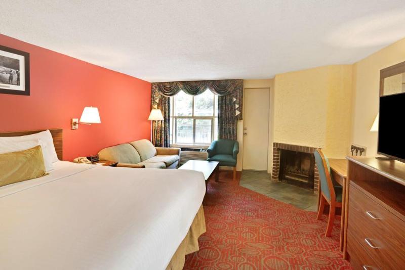 ホテル Gatlinburg River Inn