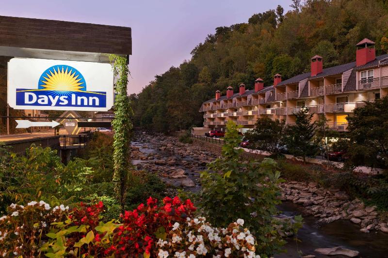 ホテル Gatlinburg River Inn