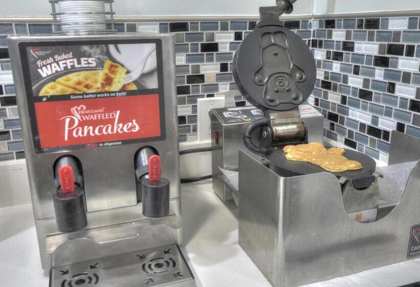 ホテル Gatlinburg River Inn