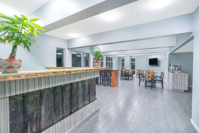 ホテル Gatlinburg River Inn