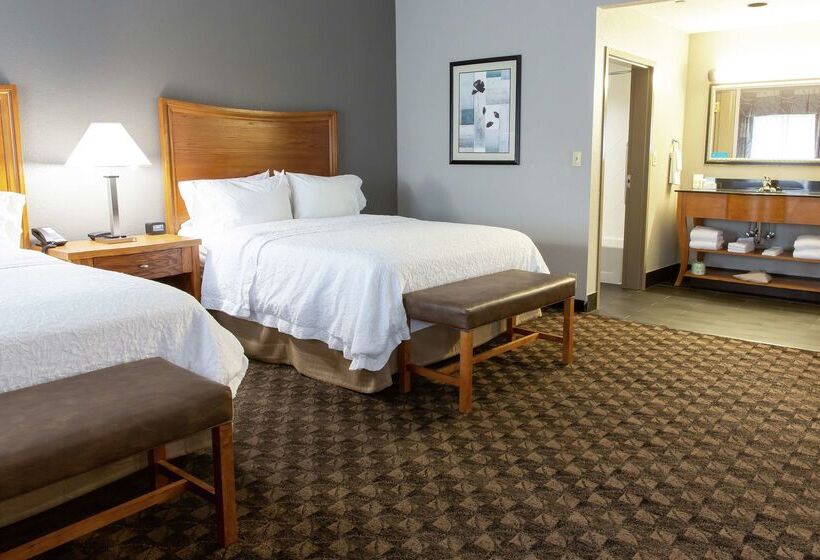 호텔 Hampton Inn & Suites Chesapeake Square Mall