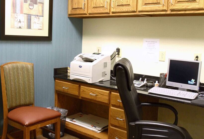 호텔 Hampton Inn & Suites Chesapeake Square Mall