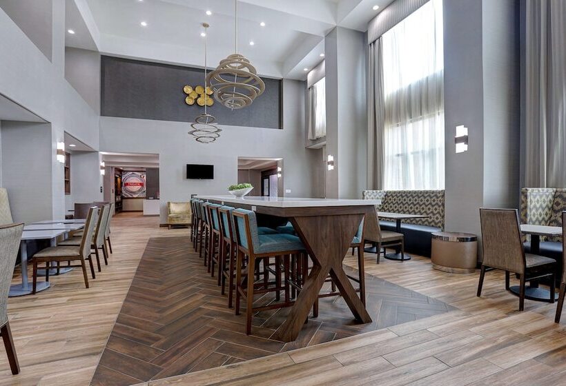 ホテル Hampton Inn & Suites Dallas Desoto