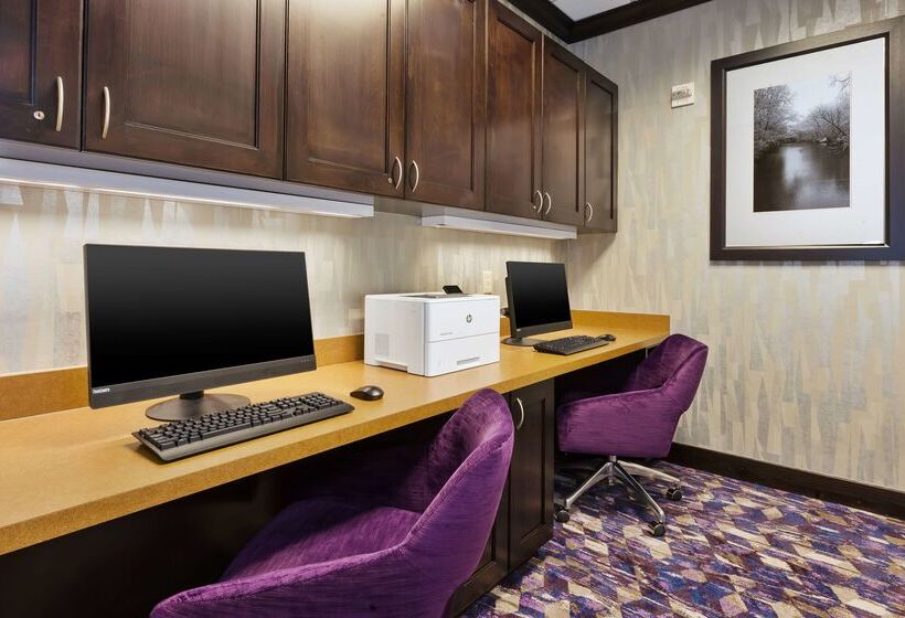 Отель Hampton Inn & Suites Flint/grand Blanc