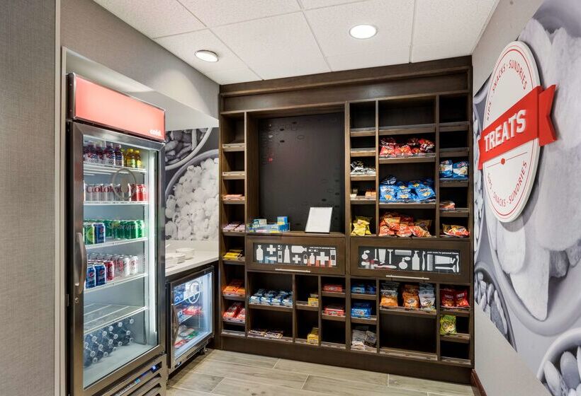 ホテル Hampton Inn & Suites Fredericksburg At Celebrate Virginia