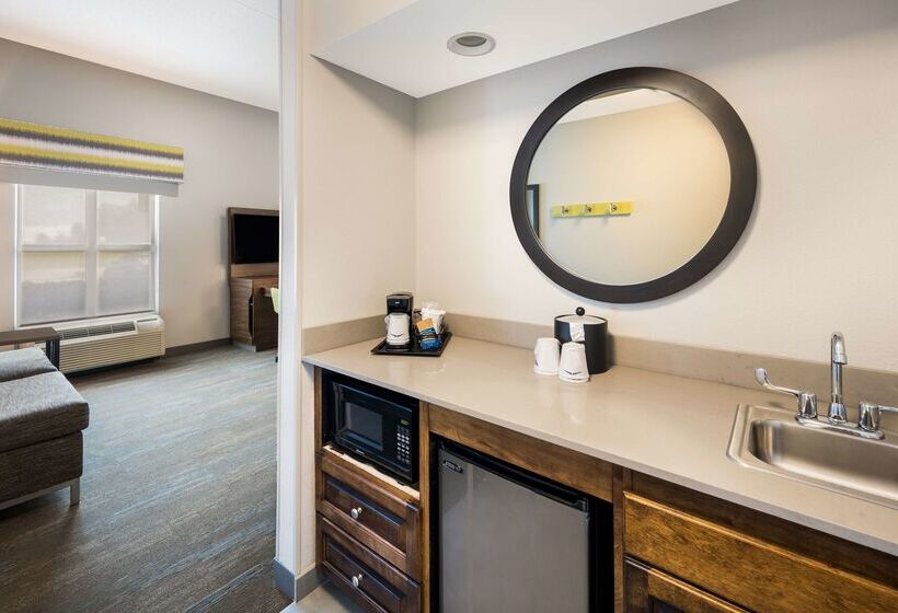 ホテル Hampton Inn & Suites Fredericksburg At Celebrate Virginia