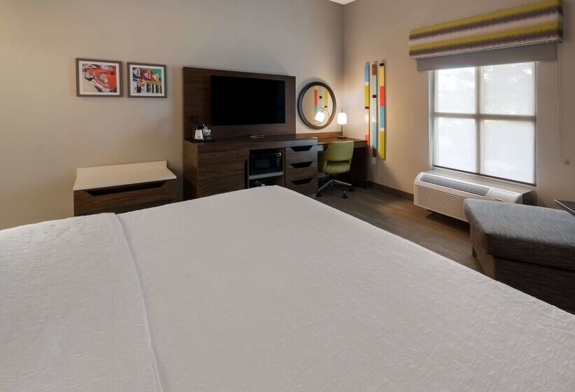 ホテル Hampton Inn & Suites Fredericksburg At Celebrate Virginia