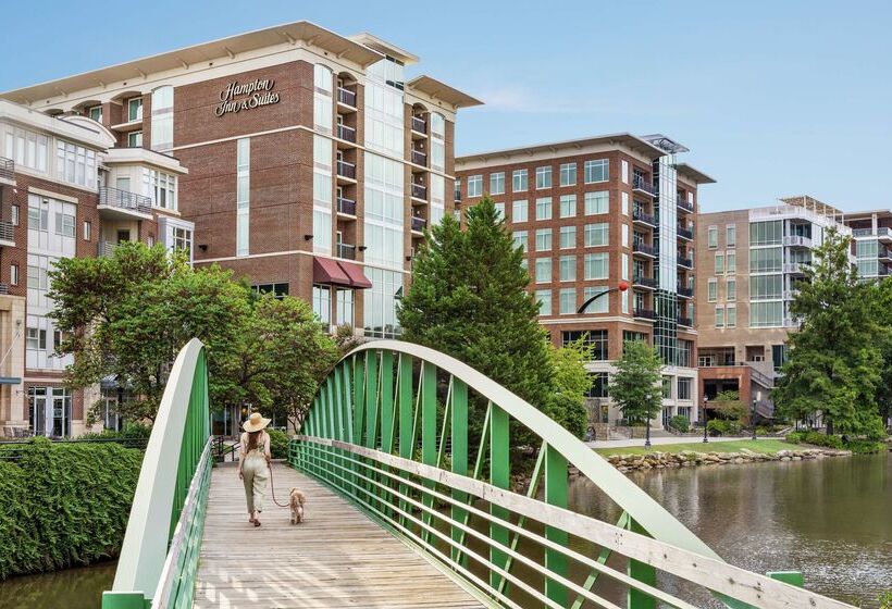 ホテル Hampton Inn & Suites Greenville Downtown Riverplace