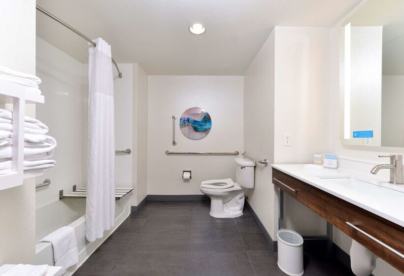 فندق Hampton Inn & Suites Las Vegas Airport