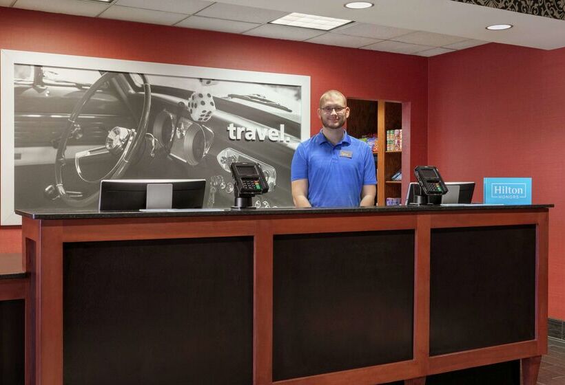 בית מלון כפרי Hampton Inn & Suites Lawton