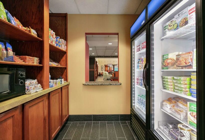 فندق Hampton Inn & Suites Lawton