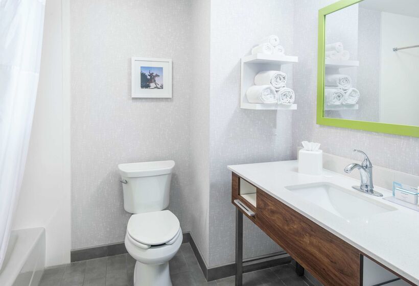 בית מלון כפרי Hampton Inn & Suites Lubbock Southwest
