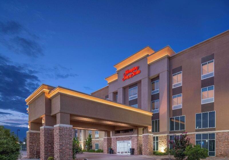 בית מלון כפרי Hampton Inn & Suites Lubbock Southwest