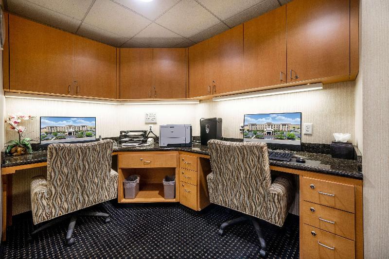 فندق Hampton Inn And Suites Madera