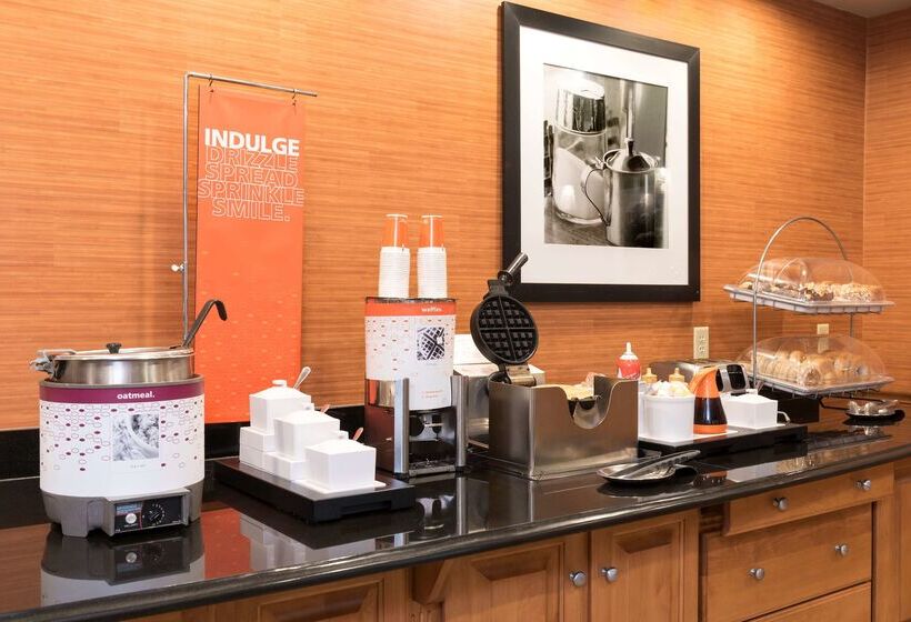 فندق Hampton Inn & Suites Mansfield South @ I 71