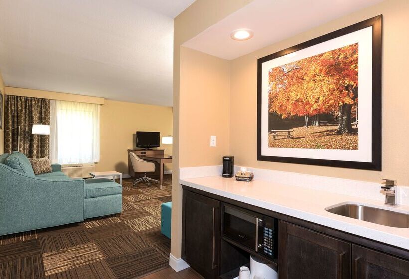 فندق Hampton Inn & Suites Mansfield South @ I 71