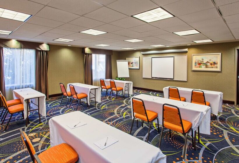 فندق Hampton Inn & Suites Merced