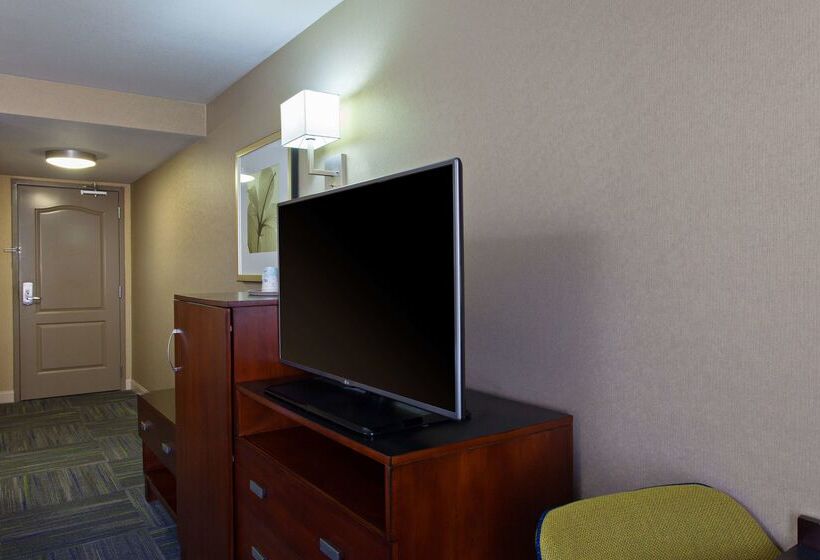 فندق Hampton Inn & Suites Merced