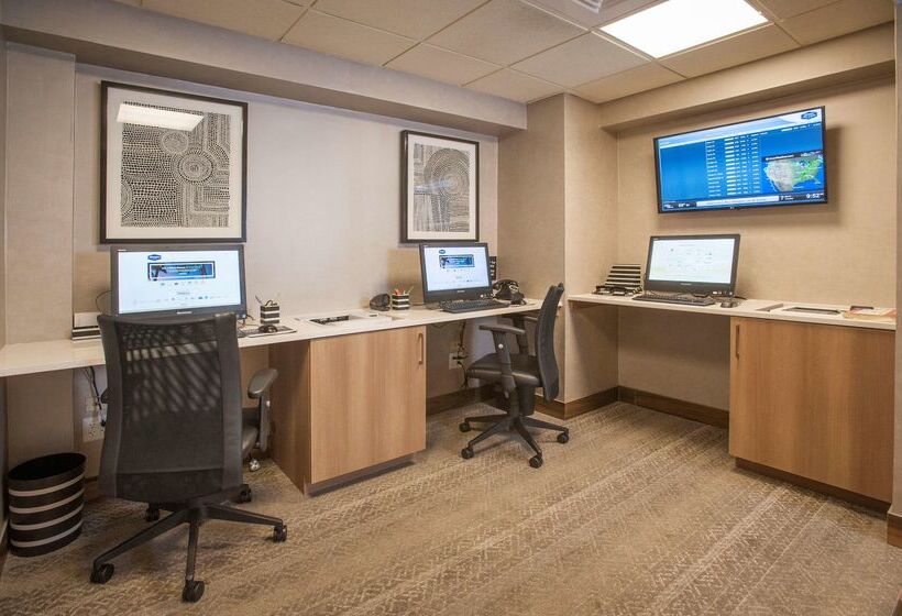 Отель Hampton Inn & Suites Mobile Providence Park/airport