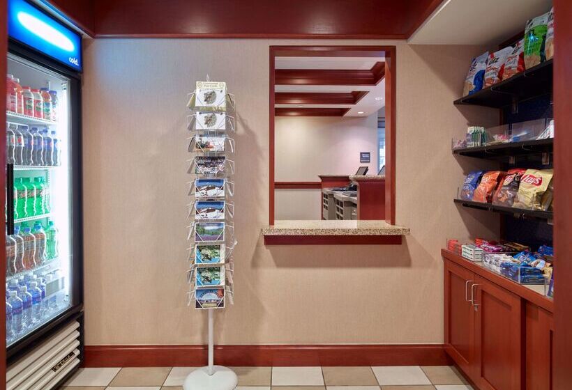 هتل Hampton Inn & Suites North Conway