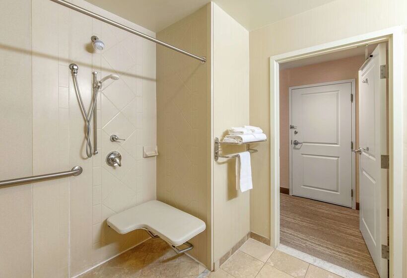 هتل Hampton Inn & Suites North Conway