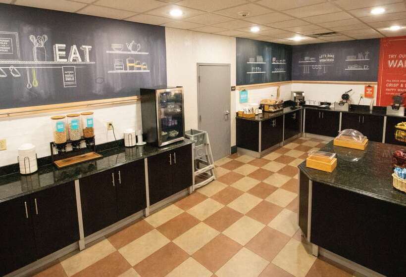 Отель Hampton Inn & Suites Richmond/virginia Center