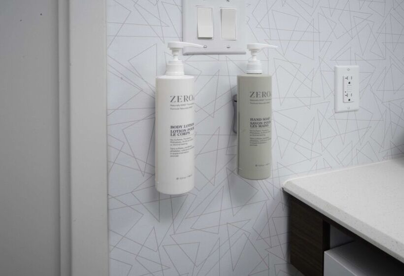 Отель Hampton Inn Bryant