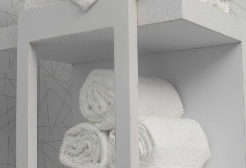 Отель Hampton Inn Bryant