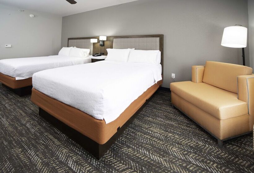 Отель Hampton Inn Bryant