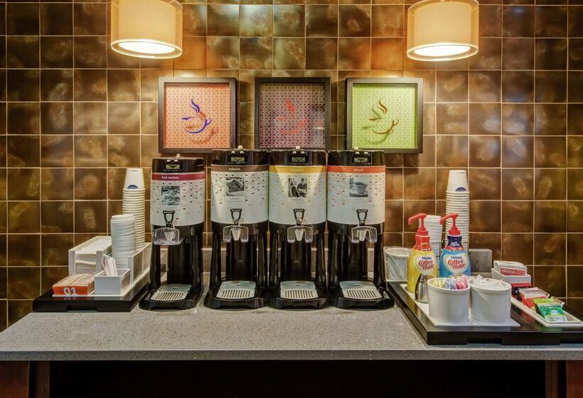 فندق Hampton Inn Crossville