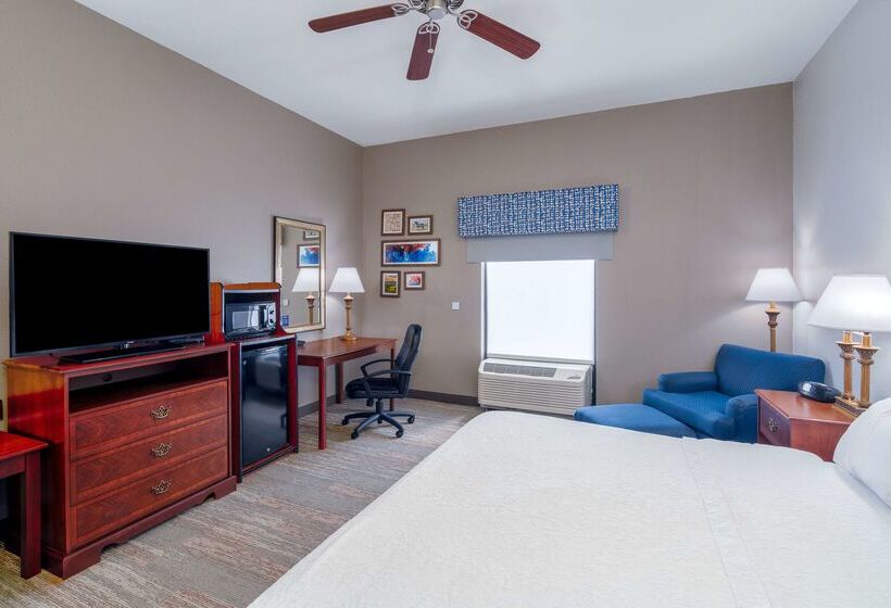 Отель Hampton Inn Londonnorth