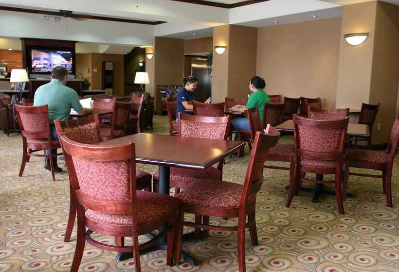فندق Hampton Inn Seguin
