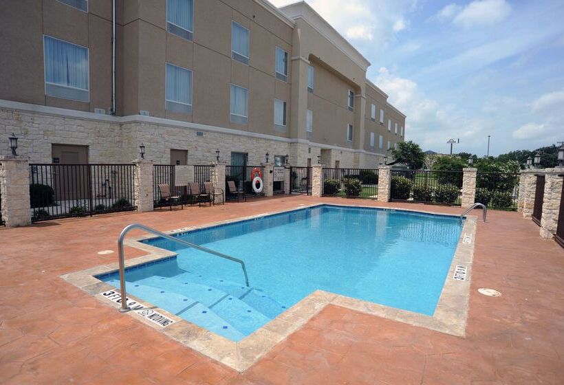 فندق Hampton Inn Seguin